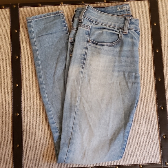 American Eagle Jeans - Picture 1 of 3